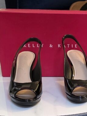 Kelly & Katie Black Patent Slingback Peep-Toe Heels